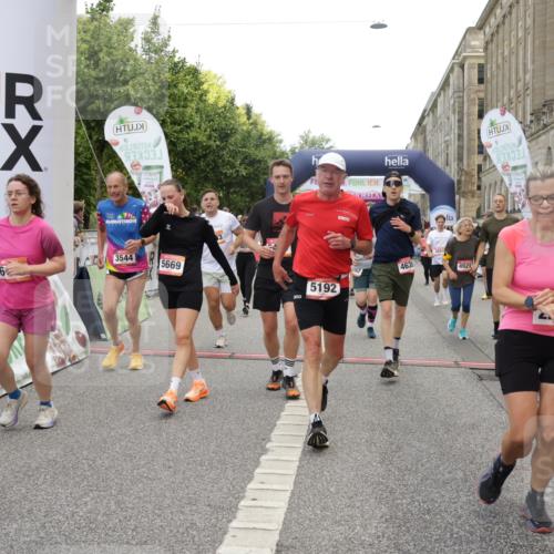 06.09.2026 - CURREX Alsterlauf Yannick Fuchs http://msf.ph/oto/10121440 06.09.2026 10:01:37 Ziel 2249, 2492, 2496, 2733, 3115, 3518, 3544, 4073, 4121, 4259, 4551, 4552, 4638, 4883, 4884, 4921, 5012, 5060, 5192, 5669, 5749, 5793, 5856, 5918, 5976, 6018, 6114, 8037, 8038, 8062 meine-sportfotos.de