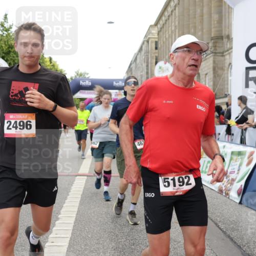 06.09.2026 - CURREX Alsterlauf Yannick Fuchs http://msf.ph/oto/10121489 06.09.2026 10:01:39 Ziel 2249, 2496, 2733, 3115, 3518, 3544, 4073, 4121, 4259, 4551, 4552, 4638, 4883, 4884, 4921, 5012, 5106, 5192, 5388, 5669, 5749, 5856, 5918, 5976, 6018, 6114, 8037, 8038, 8062 meine-sportfotos.de