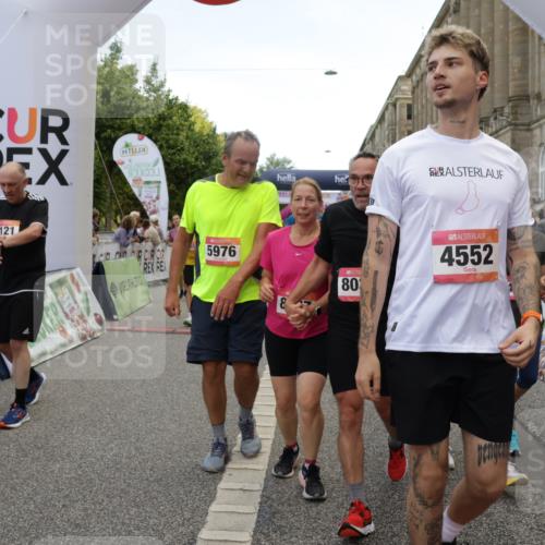 06.09.2026 - CURREX Alsterlauf Yannick Fuchs http://msf.ph/oto/10121590 06.09.2026 10:01:42 Ziel 2249, 2385, 2496, 2733, 2977, 3115, 3544, 3563, 4067, 4073, 4121, 4259, 4551, 4552, 4608, 4638, 4921, 5106, 5186, 5192, 5388, 5429, 5669, 5734, 5918, 5976, 6114, 8037, 8038, 8062 meine-sportfotos.de
