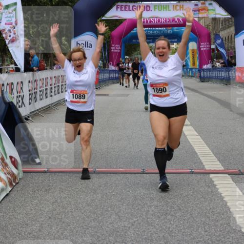 06.09.2026 - CURREX Alsterlauf Strokosch-Dieckow http://msf.ph/oto/10121621 06.09.2026 12:05:22 Ziel 1089, 1090, 1347 meine-sportfotos.de