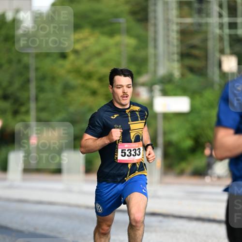 06.09.2026 - CURREX Alsterlauf Dr. Thomas Lammeyer http://msf.ph/oto/10122021 06.09.2026 09:36:47 Laufen 5333, 4 meine-sportfotos.de
