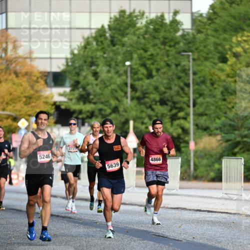 06.09.2026 - CURREX Alsterlauf Dr. Thomas Lammeyer http://msf.ph/oto/10122035 06.09.2026 09:36:49 Laufen 2727, 5246, 42, 195, 5639, 4866 meine-sportfotos.de