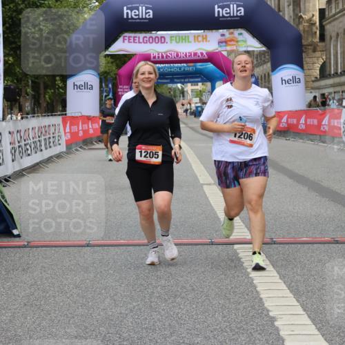 06.09.2026 - CURREX Alsterlauf Strokosch-Dieckow http://msf.ph/oto/10122079 06.09.2026 12:06:07 Ziel 1205, 1206, 1224, 4444 meine-sportfotos.de