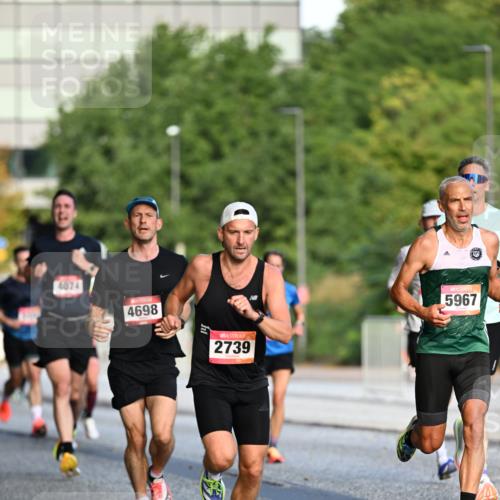 06.09.2026 - CURREX Alsterlauf Dr. Thomas Lammeyer http://msf.ph/oto/10122091 06.09.2026 09:36:54 Laufen 4074, 4698, 2739, 5967 meine-sportfotos.de