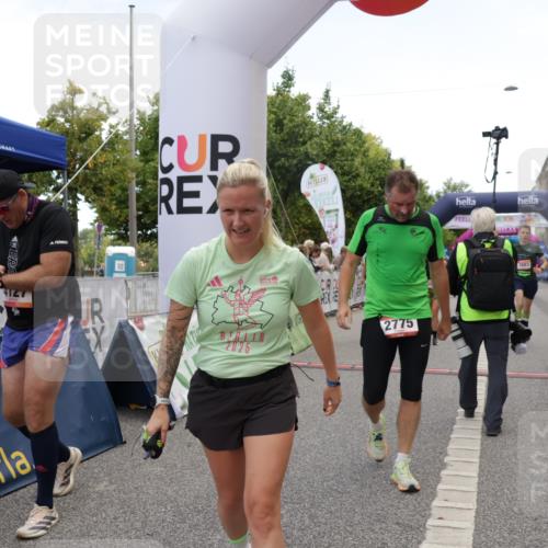 06.09.2026 - CURREX Alsterlauf Yannick Fuchs http://msf.ph/oto/10122100 06.09.2026 10:02:04 Ziel 2113, 2775, 3090, 3547, 3585, 3883, 4127, 4734, 5013, 5265, 5466, 5485, 5769, 6208, 8096 meine-sportfotos.de
