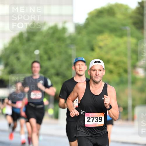 06.09.2026 - CURREX Alsterlauf Dr. Thomas Lammeyer http://msf.ph/oto/10122101 06.09.2026 09:36:56 Laufen 2739 meine-sportfotos.de