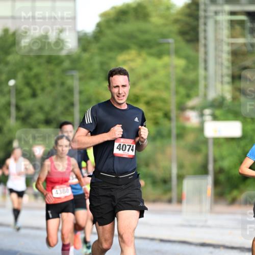 06.09.2026 - CURREX Alsterlauf Dr. Thomas Lammeyer http://msf.ph/oto/10122118 06.09.2026 09:36:57 Laufen 4380, 4074 meine-sportfotos.de