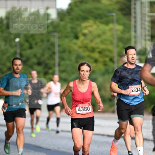 06.09.2026 - CURREX Alsterlauf Dr. Thomas Lammeyer http://msf.ph/oto/10122129 06.09.2026 09:36:59 Laufen 4380, 5334 meine-sportfotos.de