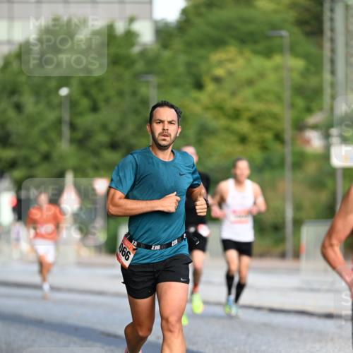06.09.2026 - CURREX Alsterlauf Dr. Thomas Lammeyer http://msf.ph/oto/10122140 06.09.2026 09:37:00 Laufen 990, 3, 60, 3 meine-sportfotos.de