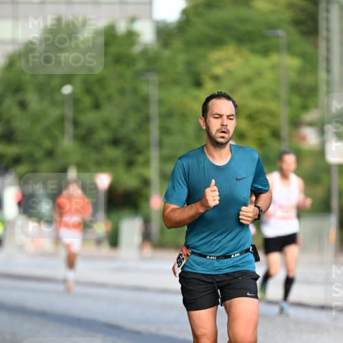 06.09.2026 - CURREX Alsterlauf Dr. Thomas Lammeyer http://msf.ph/oto/10122146 06.09.2026 09:37:01 Laufen  meine-sportfotos.de