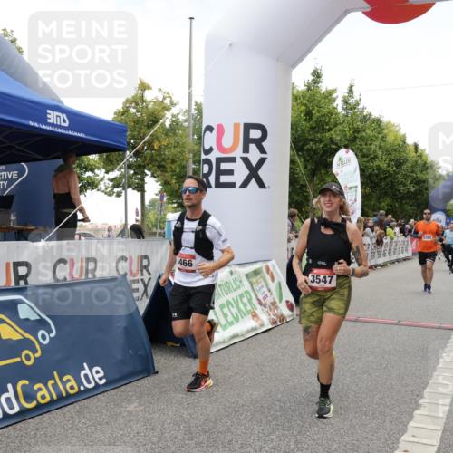 06.09.2026 - CURREX Alsterlauf Yannick Fuchs http://msf.ph/oto/10122148 06.09.2026 10:02:06 Ziel 2113, 2775, 3090, 3547, 3585, 3883, 4097, 4127, 4734, 5013, 5265, 5466, 5485, 5769, 6208, 8175 meine-sportfotos.de