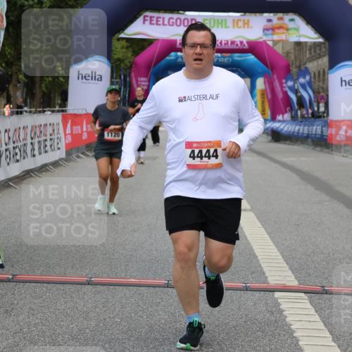 06.09.2026 - CURREX Alsterlauf Strokosch-Dieckow http://msf.ph/oto/10122150 06.09.2026 12:06:10 Ziel 1120, 1205, 1206, 4444 meine-sportfotos.de