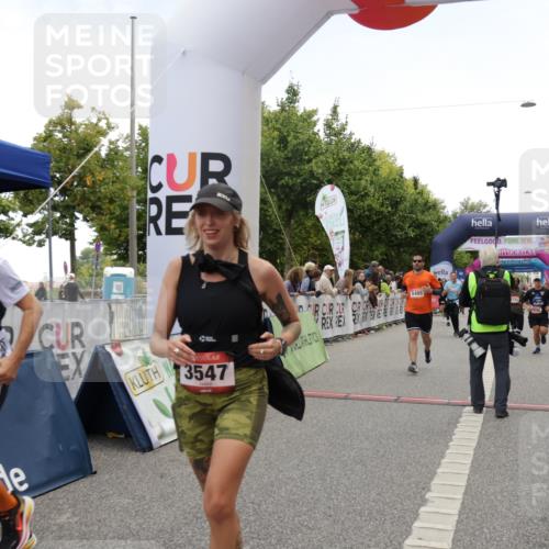 06.09.2026 - CURREX Alsterlauf Yannick Fuchs http://msf.ph/oto/10122166 06.09.2026 10:02:06 Ziel 2113, 2775, 3090, 3547, 3585, 3883, 4097, 4127, 4734, 5013, 5265, 5466, 5485, 5769, 6208, 8175 meine-sportfotos.de