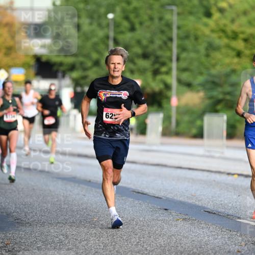 06.09.2026 - CURREX Alsterlauf Dr. Thomas Lammeyer http://msf.ph/oto/10122175 06.09.2026 09:37:08 Laufen 9134, 62, 3972 meine-sportfotos.de
