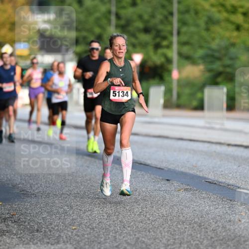 06.09.2026 - CURREX Alsterlauf Dr. Thomas Lammeyer http://msf.ph/oto/10122181 06.09.2026 09:37:11 Laufen 5134 meine-sportfotos.de