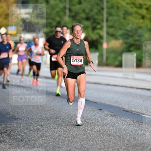 06.09.2026 - CURREX Alsterlauf Dr. Thomas Lammeyer http://msf.ph/oto/10122182 06.09.2026 09:37:11 Laufen 5134 meine-sportfotos.de