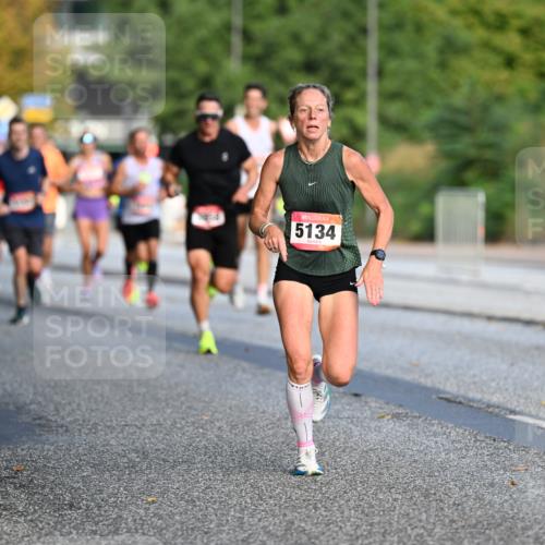 06.09.2026 - CURREX Alsterlauf Dr. Thomas Lammeyer http://msf.ph/oto/10122188 06.09.2026 09:37:12 Laufen 5134 meine-sportfotos.de