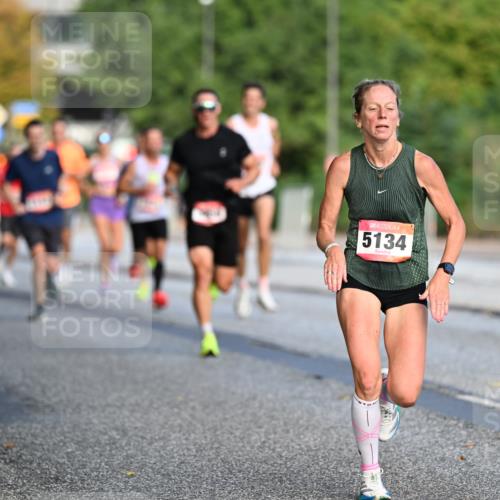 06.09.2026 - CURREX Alsterlauf Dr. Thomas Lammeyer http://msf.ph/oto/10122198 06.09.2026 09:37:13 Laufen 5134 meine-sportfotos.de
