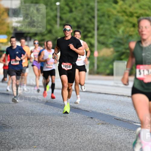 06.09.2026 - CURREX Alsterlauf Dr. Thomas Lammeyer http://msf.ph/oto/10122201 06.09.2026 09:37:13 Laufen 3258, 134 meine-sportfotos.de