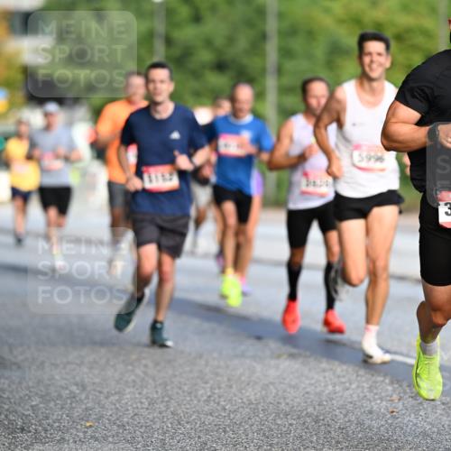 06.09.2026 - CURREX Alsterlauf Dr. Thomas Lammeyer http://msf.ph/oto/10122231 06.09.2026 09:37:16 Laufen 3258 meine-sportfotos.de