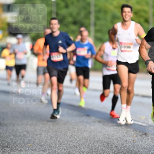 06.09.2026 - CURREX Alsterlauf Dr. Thomas Lammeyer http://msf.ph/oto/10122233 06.09.2026 09:37:16 Laufen 3996, 3258 meine-sportfotos.de
