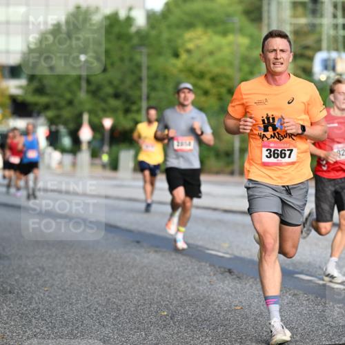 06.09.2026 - CURREX Alsterlauf Dr. Thomas Lammeyer http://msf.ph/oto/10122254 06.09.2026 09:37:20 Laufen 3667, 8254 meine-sportfotos.de