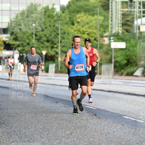 06.09.2026 - CURREX Alsterlauf Dr. Thomas Lammeyer http://msf.ph/oto/10122283 06.09.2026 09:37:26 Laufen 5925, 4175 meine-sportfotos.de