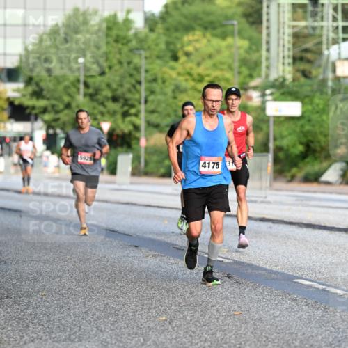 06.09.2026 - CURREX Alsterlauf Dr. Thomas Lammeyer http://msf.ph/oto/10122288 06.09.2026 09:37:27 Laufen 5925, 4175, 131 meine-sportfotos.de
