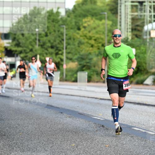06.09.2026 - CURREX Alsterlauf Dr. Thomas Lammeyer http://msf.ph/oto/10122324 06.09.2026 09:37:32 Laufen 395 meine-sportfotos.de