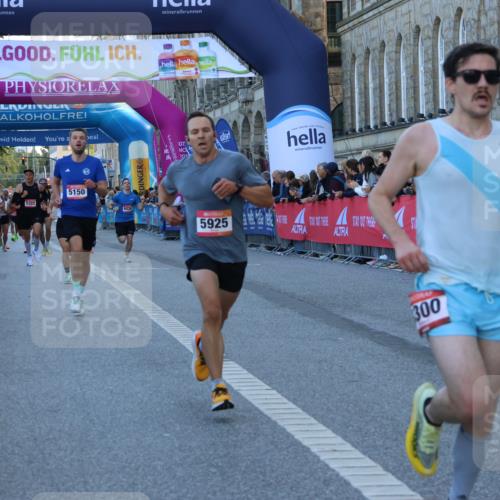 06.09.2026 - CURREX Alsterlauf Strokosch-Dieckow http://msf.ph/oto/10122336 06.09.2026 09:40:09 Ziel 2211, 2831, 3300, 5150, 5925 meine-sportfotos.de