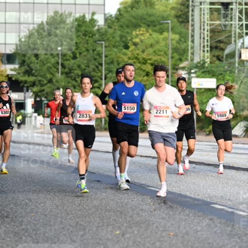 06.09.2026 - CURREX Alsterlauf Dr. Thomas Lammeyer http://msf.ph/oto/10122384 06.09.2026 09:37:38 Laufen 5783, 5302, 5150, 2211, 39, 2831, 5989, 58, 463 meine-sportfotos.de