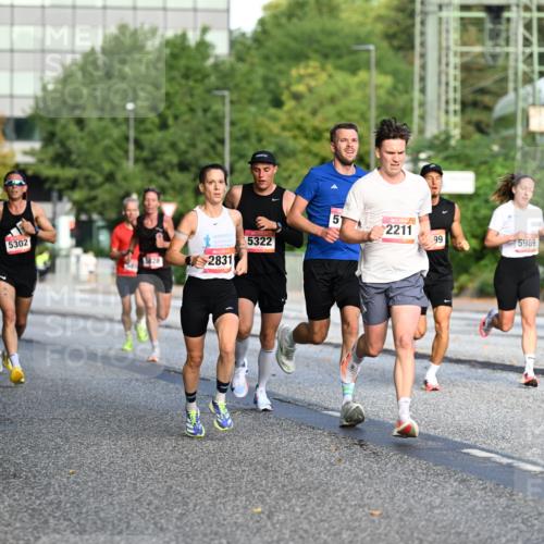 06.09.2026 - CURREX Alsterlauf Dr. Thomas Lammeyer http://msf.ph/oto/10122387 06.09.2026 09:37:38 Laufen 5, 5302, 5322, 5828, 2831, 2211, 99, 5989 meine-sportfotos.de