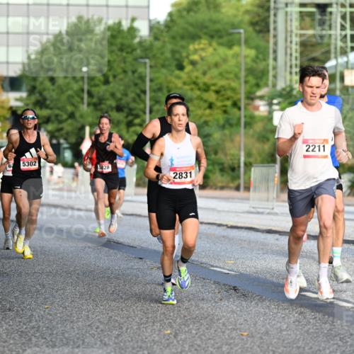 06.09.2026 - CURREX Alsterlauf Dr. Thomas Lammeyer http://msf.ph/oto/10122392 06.09.2026 09:37:39 Laufen 6765, 62, 5302, 5828, 2831, 2211, 5989 meine-sportfotos.de