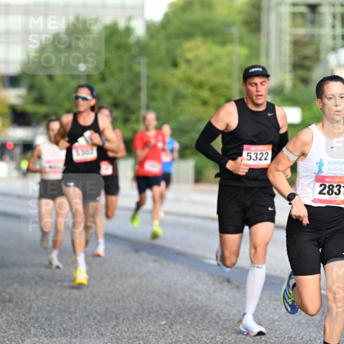 06.09.2026 - CURREX Alsterlauf Dr. Thomas Lammeyer http://msf.ph/oto/10122402 06.09.2026 09:37:40 Laufen 5322, 2831 meine-sportfotos.de