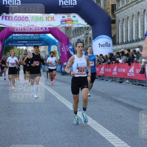 06.09.2026 - CURREX Alsterlauf Strokosch-Dieckow http://msf.ph/oto/10122406 06.09.2026 09:40:13 Ziel 2211, 2831, 3300, 4569, 5150, 5322, 5399, 5925, 5989, 6026 meine-sportfotos.de