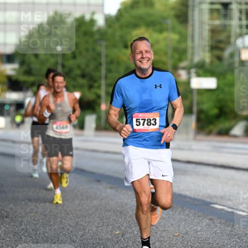 06.09.2026 - CURREX Alsterlauf Dr. Thomas Lammeyer http://msf.ph/oto/10122454 06.09.2026 09:37:46 Laufen 4569, 5783 meine-sportfotos.de