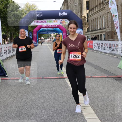 06.09.2026 - CURREX Alsterlauf Strokosch-Dieckow http://msf.ph/oto/10122461 06.09.2026 12:06:51 Ziel 1108, 1261, 1262 meine-sportfotos.de