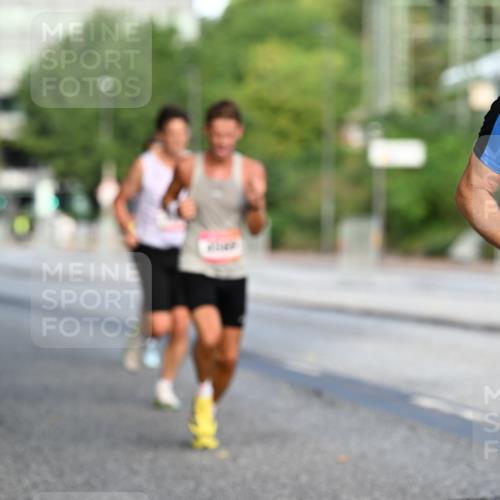 06.09.2026 - CURREX Alsterlauf Dr. Thomas Lammeyer http://msf.ph/oto/10122466 06.09.2026 09:37:47 Laufen 578 meine-sportfotos.de