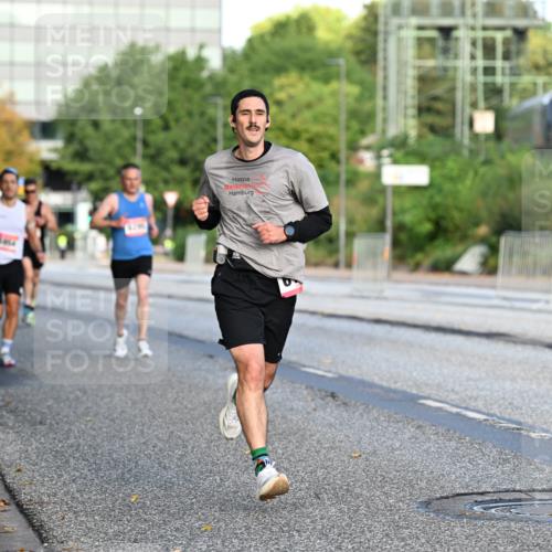06.09.2026 - CURREX Alsterlauf Dr. Thomas Lammeyer http://msf.ph/oto/10122579 06.09.2026 09:38:06 Laufen  meine-sportfotos.de
