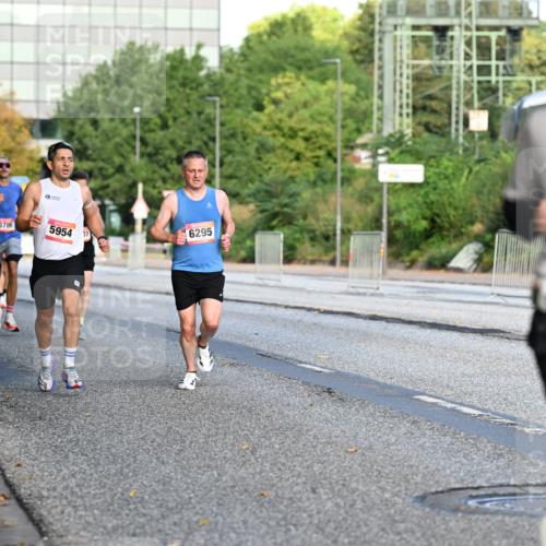 06.09.2026 - CURREX Alsterlauf Dr. Thomas Lammeyer http://msf.ph/oto/10122590 06.09.2026 09:38:07 Laufen 6129, 3786, 5954, 6295 meine-sportfotos.de