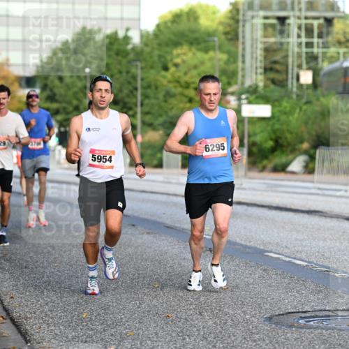 06.09.2026 - CURREX Alsterlauf Dr. Thomas Lammeyer http://msf.ph/oto/10122607 06.09.2026 09:38:08 Laufen 6129, 3706, 5954, 6295 meine-sportfotos.de