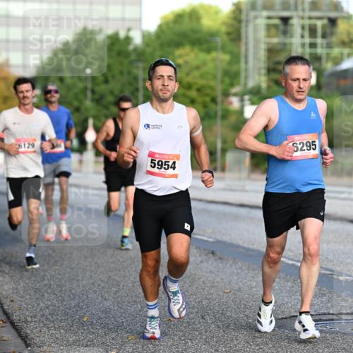06.09.2026 - CURREX Alsterlauf Dr. Thomas Lammeyer http://msf.ph/oto/10122614 06.09.2026 09:38:09 Laufen 6129, 5954, 6295 meine-sportfotos.de
