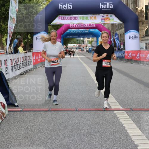 06.09.2026 - CURREX Alsterlauf Strokosch-Dieckow http://msf.ph/oto/10122646 06.09.2026 12:07:35 Ziel 1076, 3821, 3822 meine-sportfotos.de