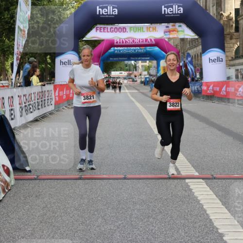 06.09.2026 - CURREX Alsterlauf Strokosch-Dieckow http://msf.ph/oto/10122657 06.09.2026 12:07:35 Ziel 1076, 3821, 3822 meine-sportfotos.de