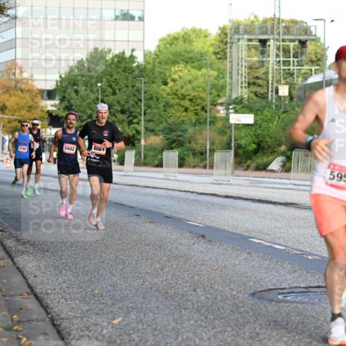 06.09.2026 - CURREX Alsterlauf Dr. Thomas Lammeyer http://msf.ph/oto/10122667 06.09.2026 09:38:14 Laufen 5768, 5602, 8061, 5956 meine-sportfotos.de