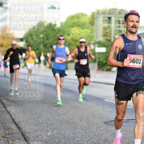 06.09.2026 - CURREX Alsterlauf Dr. Thomas Lammeyer http://msf.ph/oto/10122711 06.09.2026 09:38:18 Laufen 5602 meine-sportfotos.de