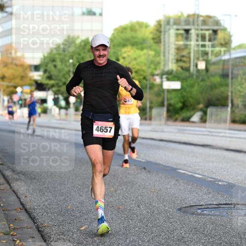 06.09.2026 - CURREX Alsterlauf Dr. Thomas Lammeyer http://msf.ph/oto/10122737 06.09.2026 09:38:21 Laufen 4657 meine-sportfotos.de