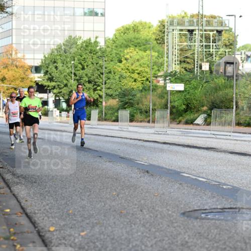 06.09.2026 - CURREX Alsterlauf Dr. Thomas Lammeyer http://msf.ph/oto/10122764 06.09.2026 09:38:24 Laufen 2631, 4758 meine-sportfotos.de