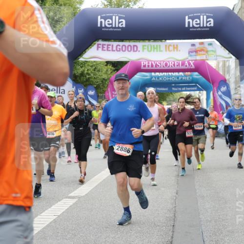 06.09.2026 - CURREX Alsterlauf Yannick Fuchs http://msf.ph/oto/10122777 06.09.2026 10:02:30 Ziel 2486, 2488, 2817, 2886, 3062, 3447, 3790, 3858, 3882, 4173, 4550, 5075, 5328, 5379, 5517, 5655, 6152, 6174, 6233, 8268, 8331 meine-sportfotos.de