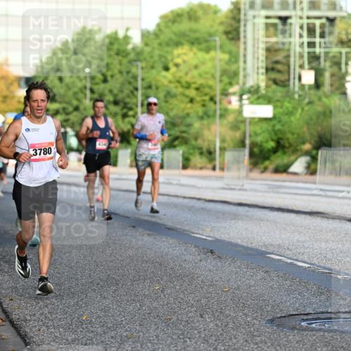 06.09.2026 - CURREX Alsterlauf Dr. Thomas Lammeyer http://msf.ph/oto/10122852 06.09.2026 09:38:34 Laufen 434, 3780 meine-sportfotos.de